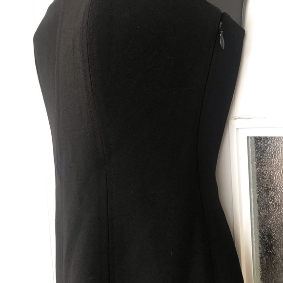 Black Dress - Picture 4 of 4